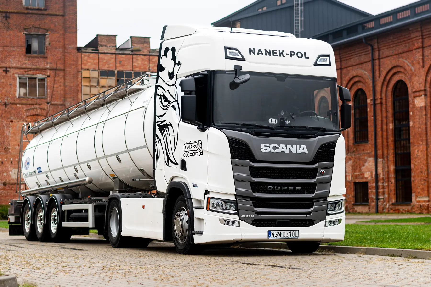 Ciągnik Scania NANEK-POL z cysterną spożywczą